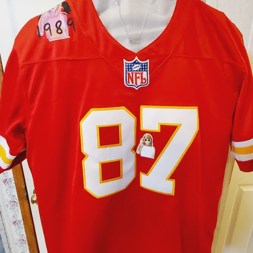 T Swiftie KC 87 Football Jersey With Theme (1989) Necklace Red/white Size M